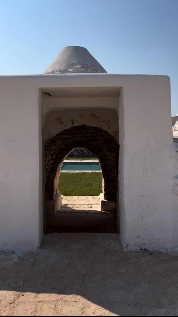 Masseria Castelluzzo Челье-Мессапика Экстерьер фото
