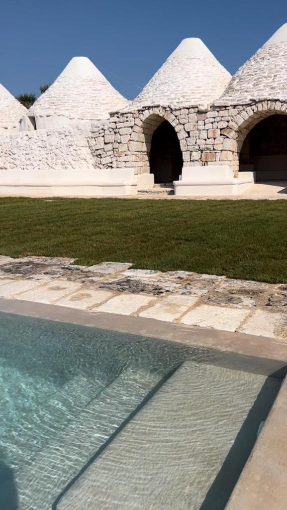 Masseria Castelluzzo Челье-Мессапика Экстерьер фото